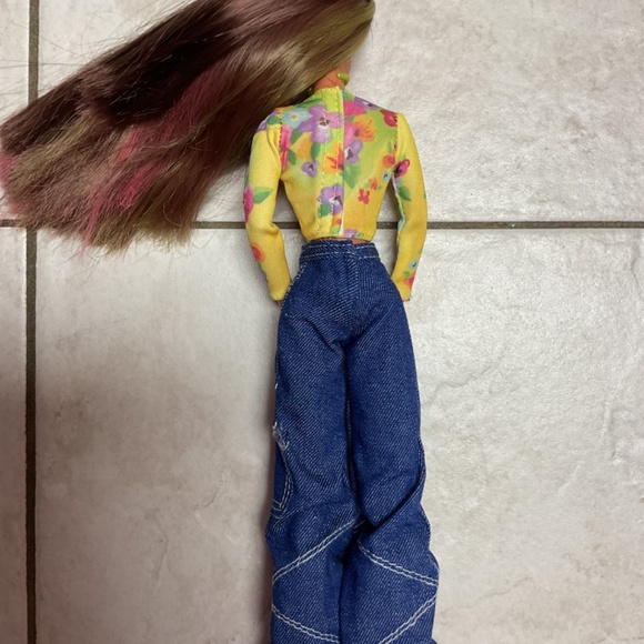 Barbie Happenin Hair Teresa 1999 - Picture 5 of 5